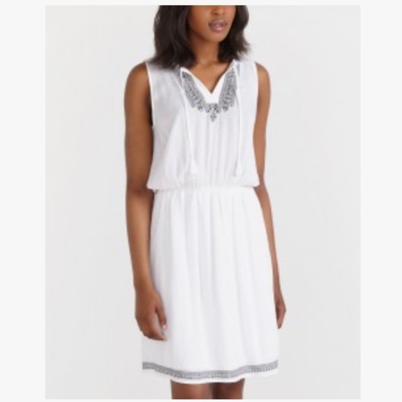 Reitmans Dresses & Skirts - Folk vibe embroidered boho dress w prairie country shabby chic feel